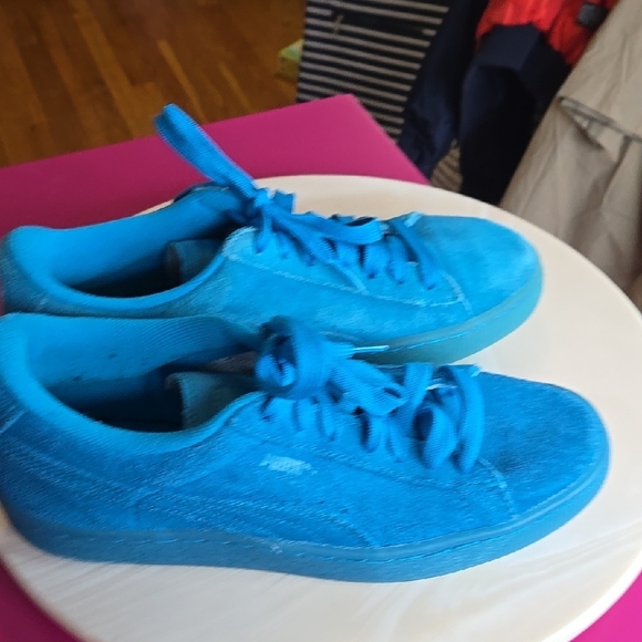 Puma Brand, Blue Kids Sneakers Youth Size 7. - Picture 8 of 12